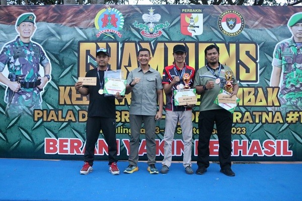 Peringati HUT Brigif – 4/Dewa Ratna dan Batalyon Infantri 406/Candra Kusuma. Gelar Kejuaraan Menembak